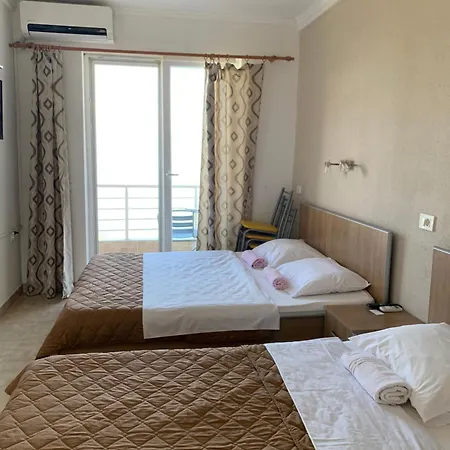 Sunrise And Studios Apartman