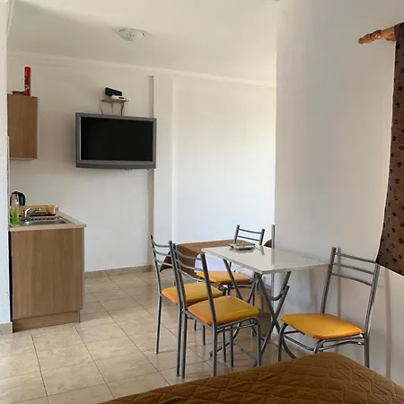 Apartman Sunrise And Studios